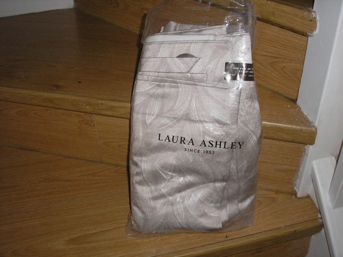 Laura ashley coulderton - laura,