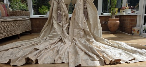 Laura ashley pale gold damask - laura,