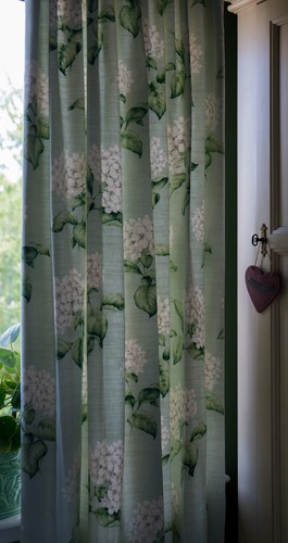 Pair laura ashley - a,