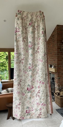 Laura ashley neisha pinch - laura,